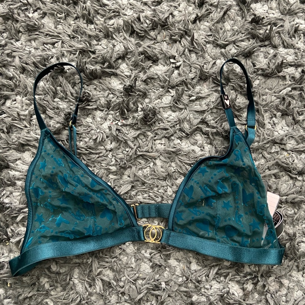 Victoria secret bra top